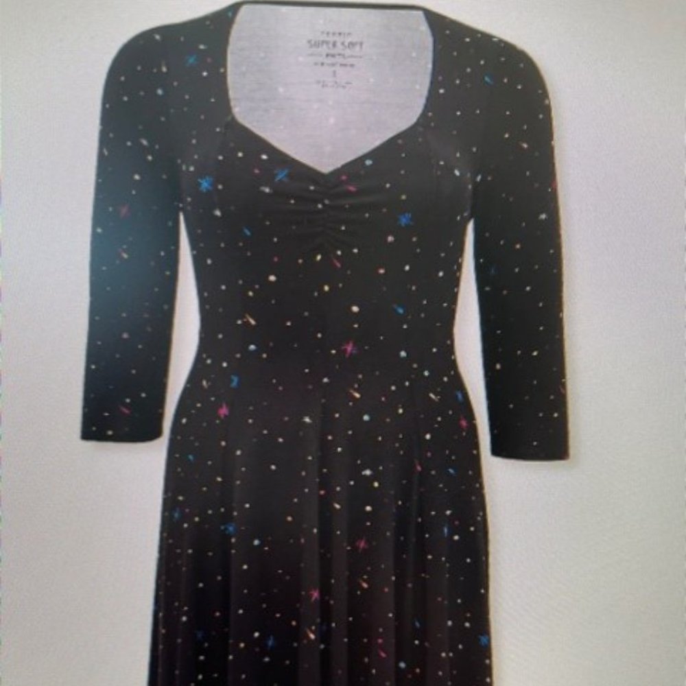 TORRID SUPER SOFT BLACK & MULTI STAR SKATER DRESS NWT